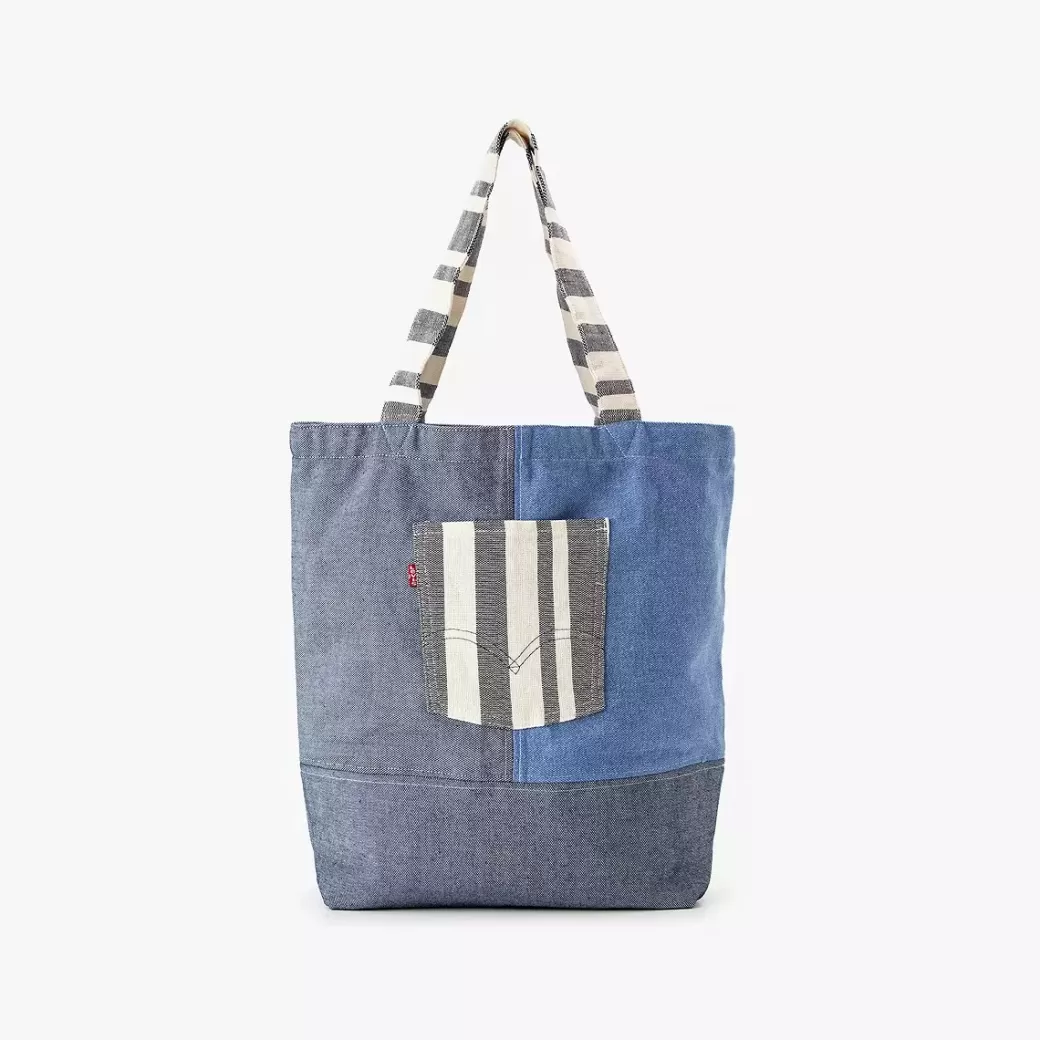 Levi's ® Mercado Global Tote Store