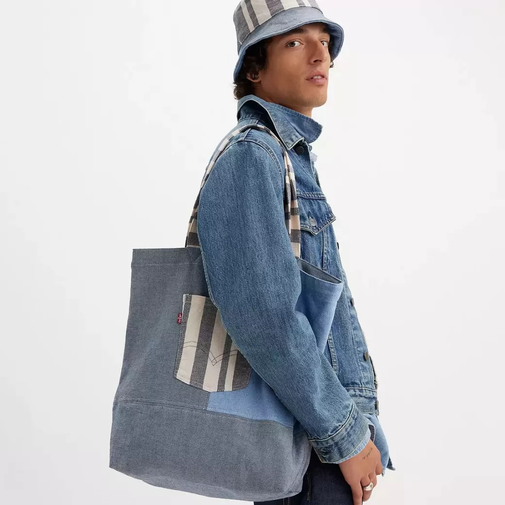 Levi's ® Mercado Global Tote Store